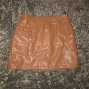 Cute skirt!